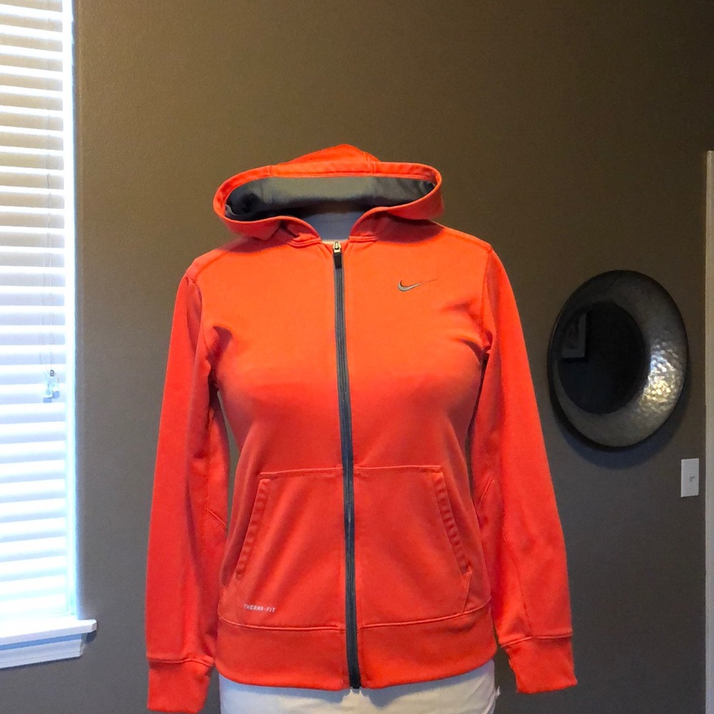 Nike therma-fit XL hoodie ... nice